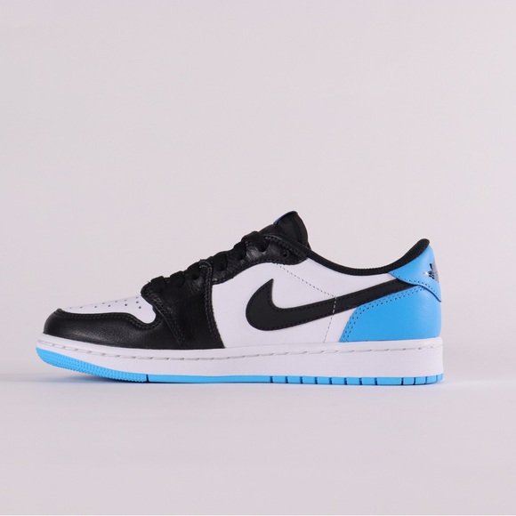 NIKE AIR JORDAN 1 LOW POWDER BLUE - Picture 2 of 7